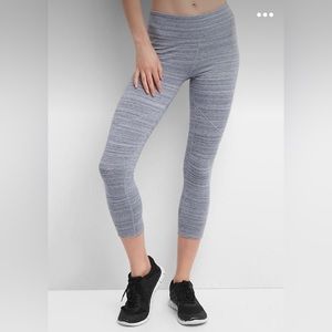 NWT GapFit GFast Capri